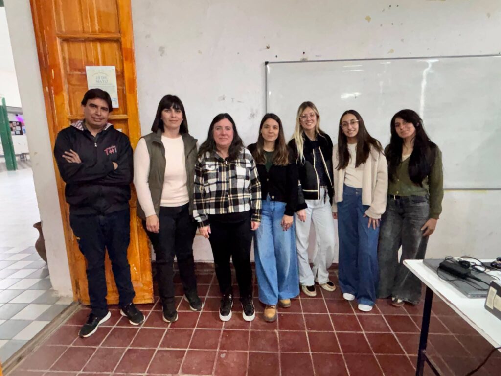 Taller “El amor romántico y las violencias de género en los vínculos adolescentes”